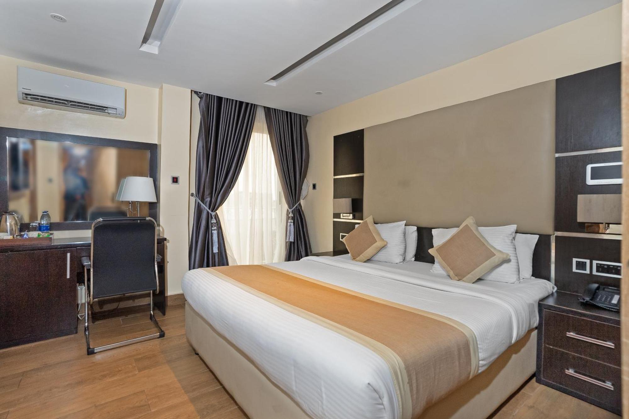 Watercress Hotels And Event Икеджа Екстериор снимка