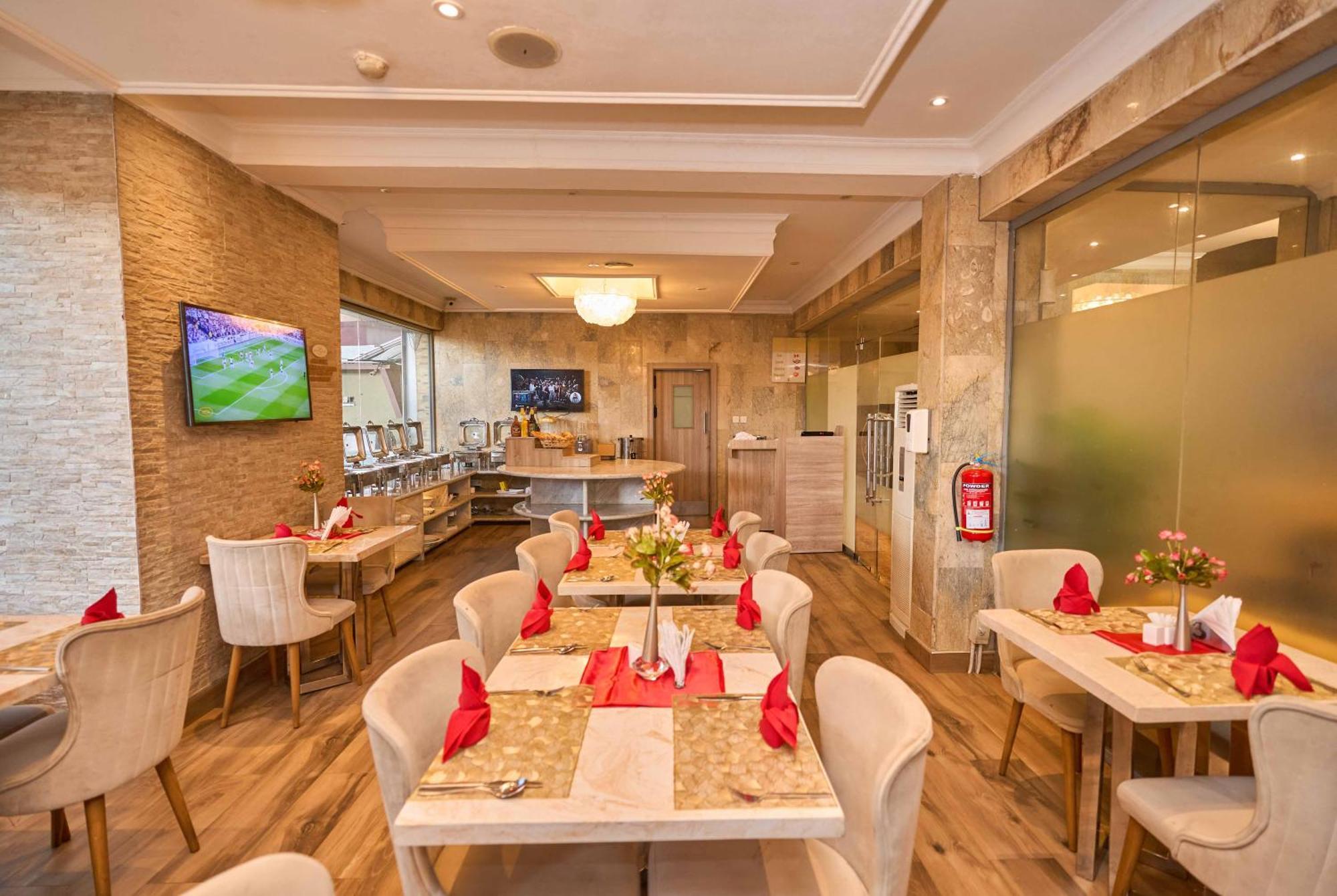 Watercress Hotels And Event Икеджа Екстериор снимка