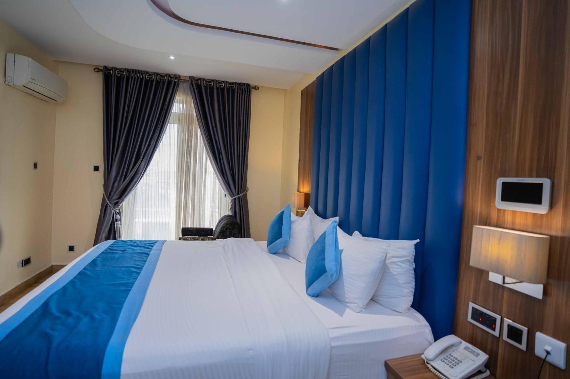 Watercress Hotels And Event Икеджа Екстериор снимка